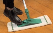 Green Bear Floorsystem mop holder